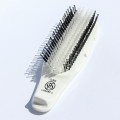 S-HEART-S Scalp Brush Cure White - szczotka do pielęgnacji włosów i skóry głowy.jpg