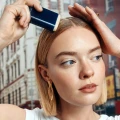 Oribe Supershine Smoothing Wax Stick - wygładzający wosk do niesfornych włosów 40g