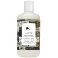 R+Co Cassette - szampon definiujący skręt z kompleksem z olejków nasion do włosów kręconych 241 ml.jpg