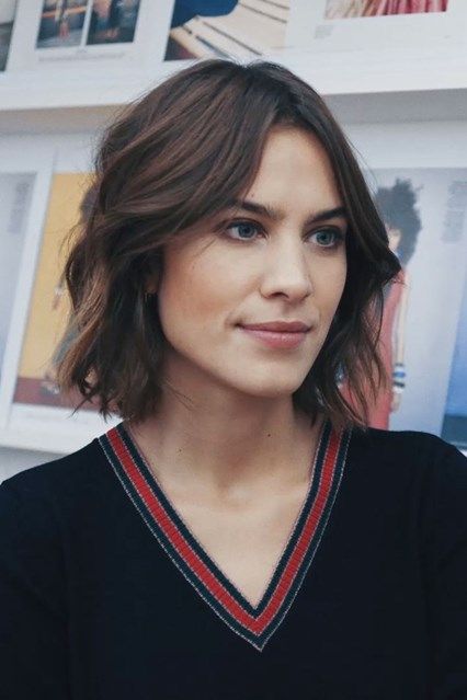 aLEXA cHUNG W GRANATOWYM SWETRZE TYPU COLLAGE