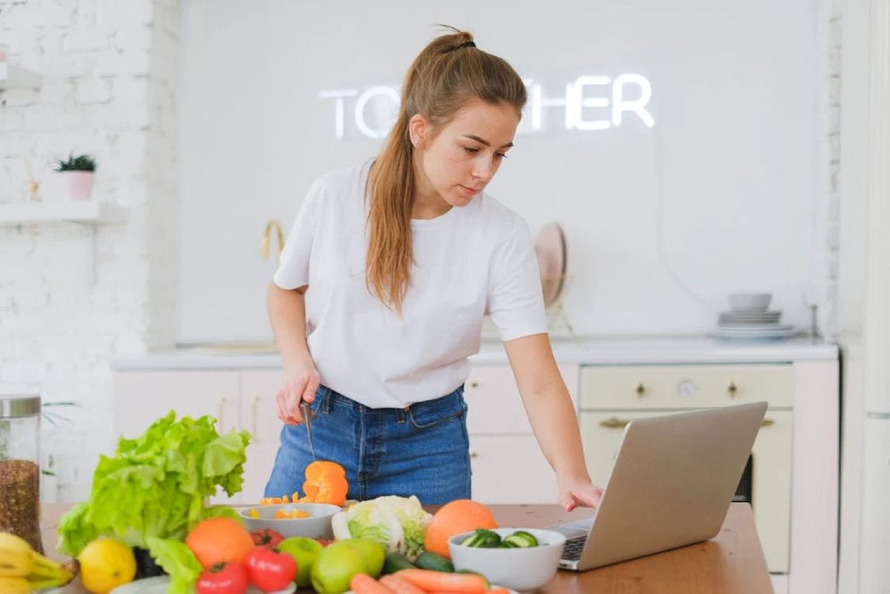 Jak dieta wpływa na kondycję włosów? Wiosenne superfoods na zdrowe włosy